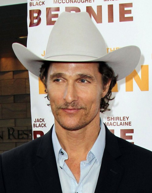 Matthew McConaughey et sa moustache d'acteur porno cheap!