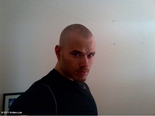 HOT OR NOT: Kellan Lutz avec un Mohawk?