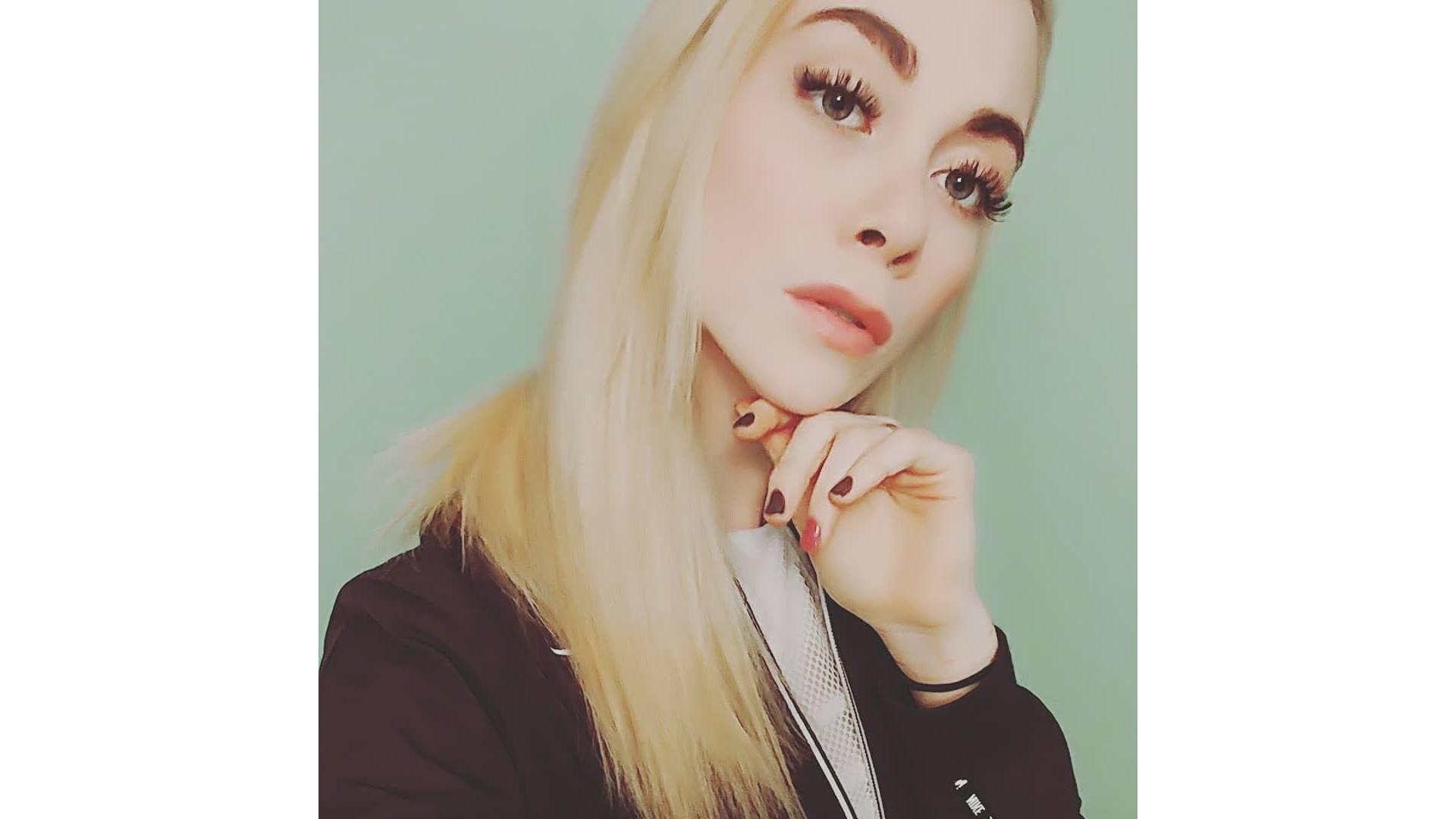 OD Grèce: 24 photos d'Alexandra G., la fille énergique de Québec