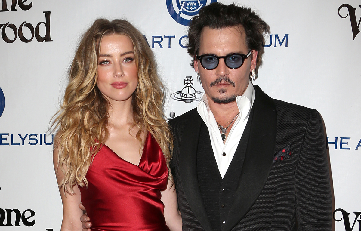 Johnny Depp Poursuit Amber Heard Et Réclame 50 M