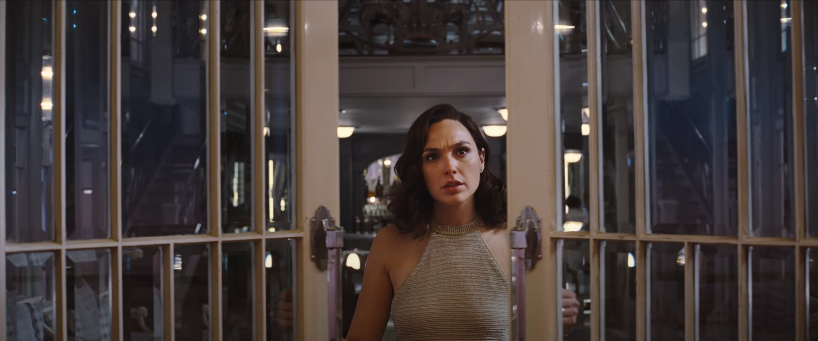 Gal Gadot en Linnet Ridgeway Doyle