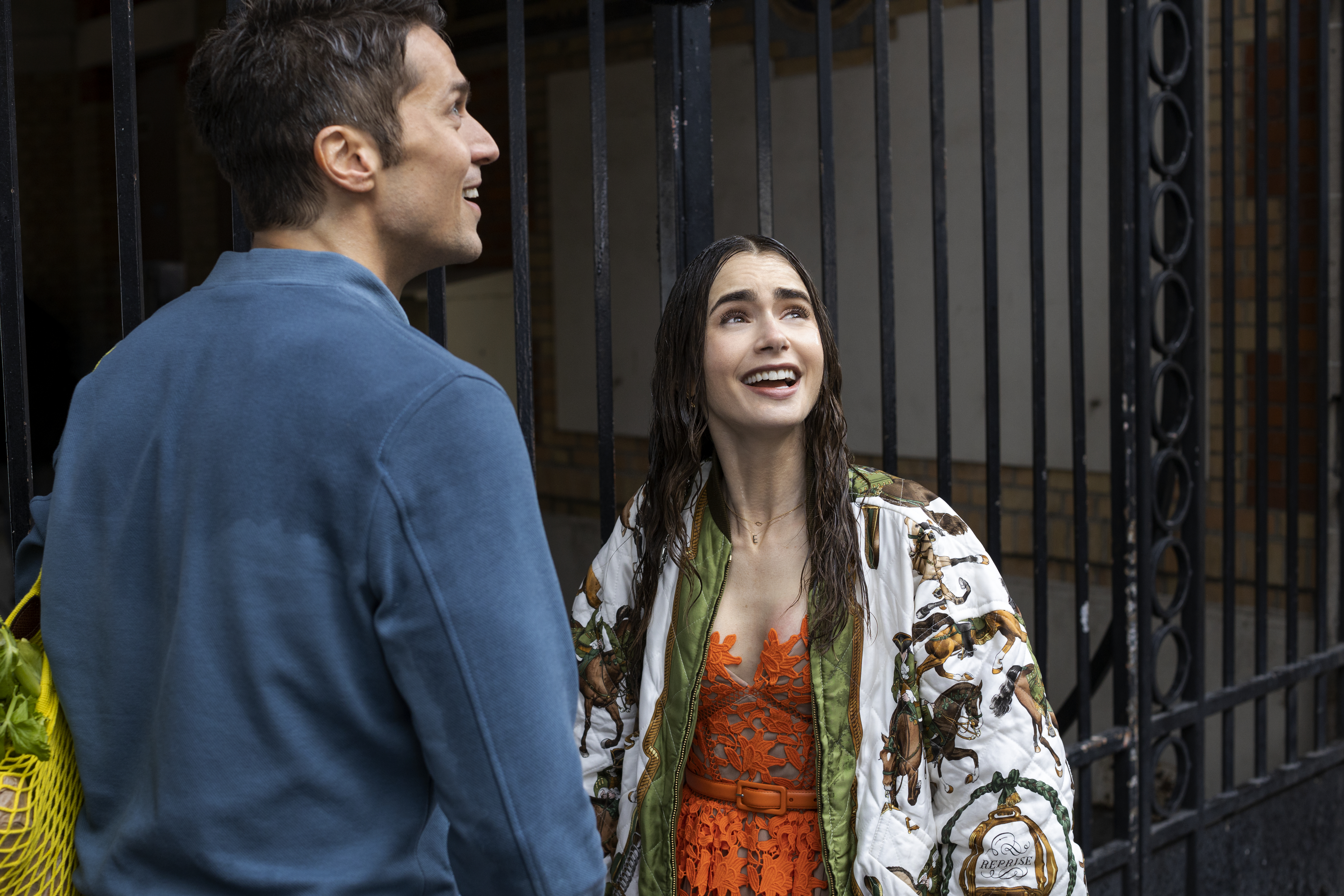 Gabriel et Lily Collins dans le rôle de Emily