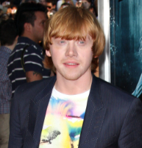 Rupert Grint fume de la drogue dans un Bong!
