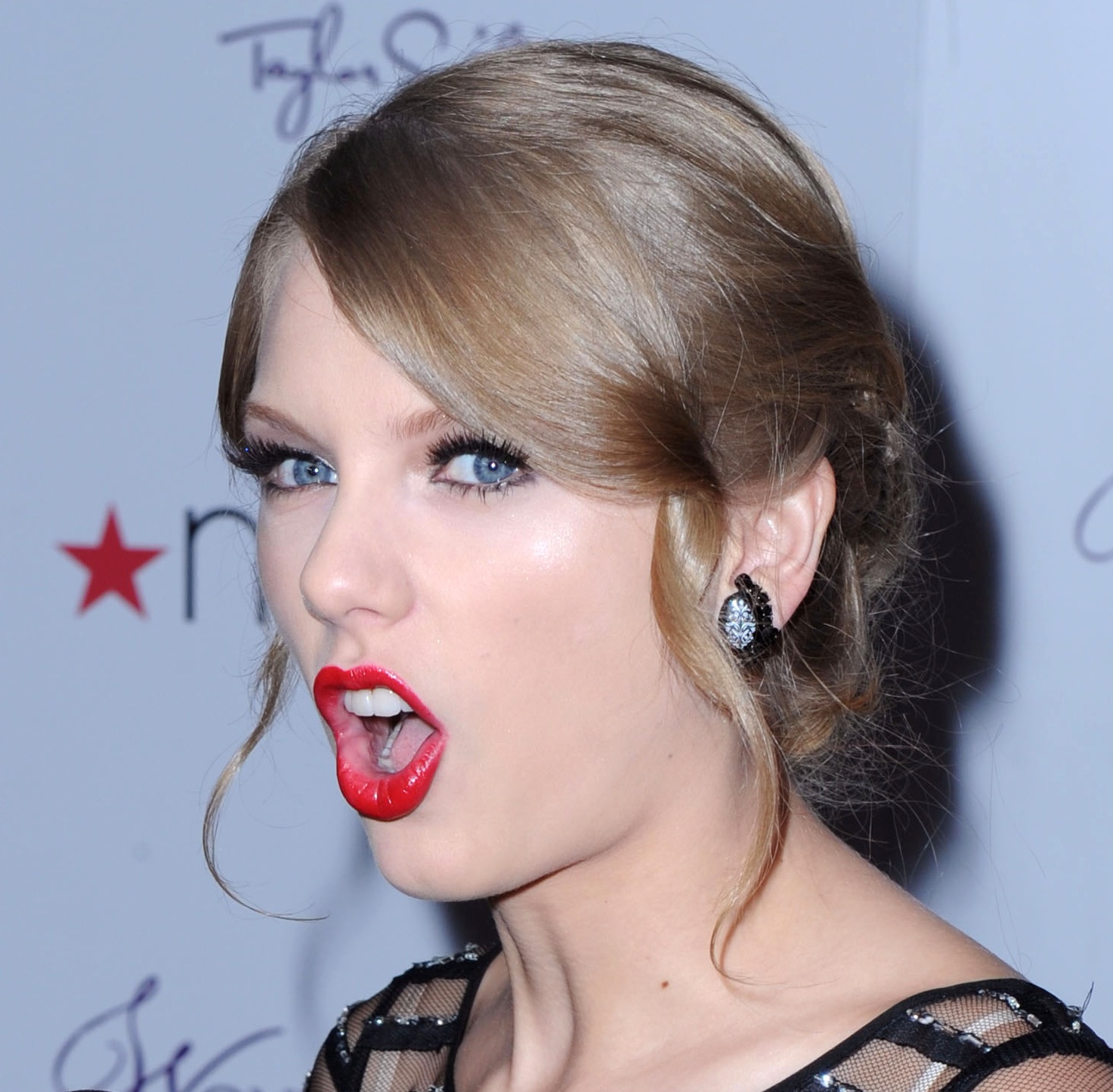 Photo de Taylor Swift seins nus?