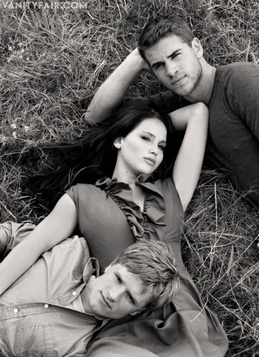 Photoshoot Vanity Fair: une pâle copie du shooting de Twilight pour The Hunger Games