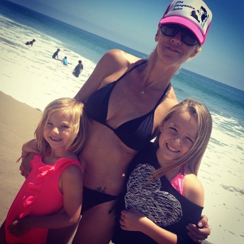 Jennie Garth perd énormément de poids suite à son divorce avec Peter Facinelli