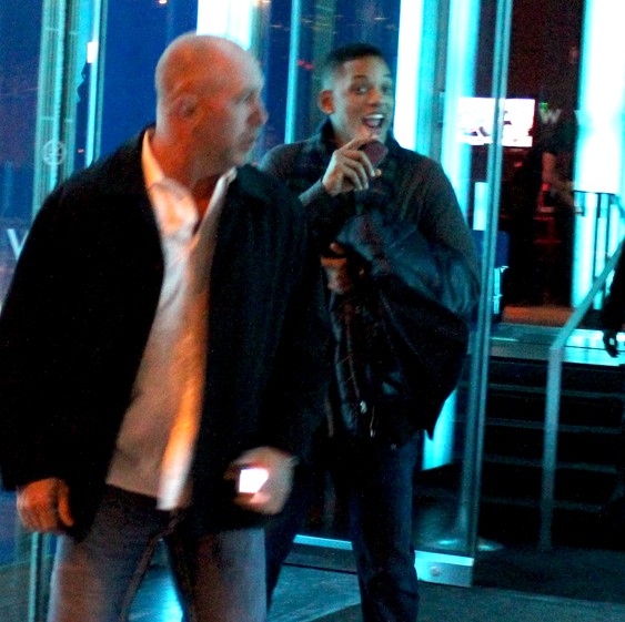 Will Smith devant son hôtel de Montréal avant la game des Canadiens &#8211; SPOTTED