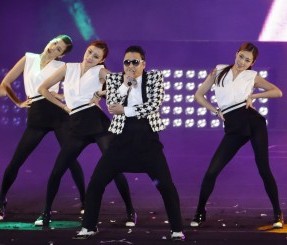 Psy présente Gentleman – Nouveau vidéoclip