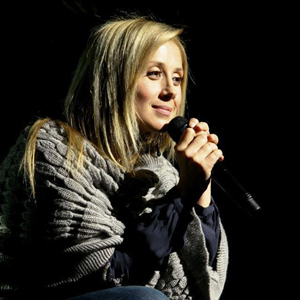 Lara Fabian lance l'extrait La vie est là