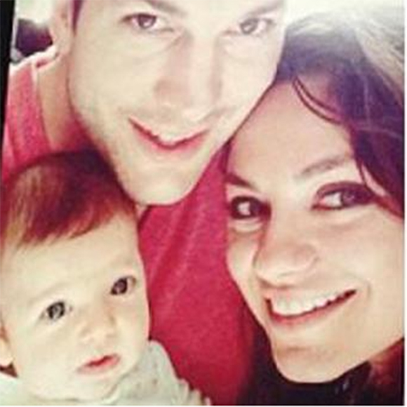 La première photo de la petite fille de Mila Kunis et Ashton Kutcher 