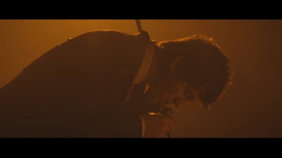 Rémi Chassé lance son premier vidéoclip pour la chanson Sans adieux