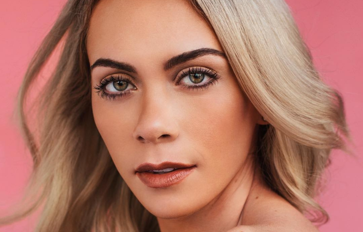 OD Grèce: 24 photos d'Alexandra G., la fille énergique de Québec
