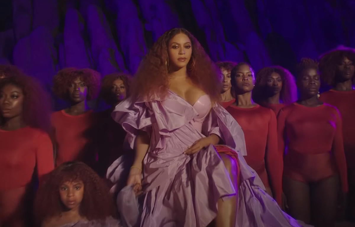 Beyoncé dévoile un puissant vidéoclip avec sa fille pour Le Roi Lion