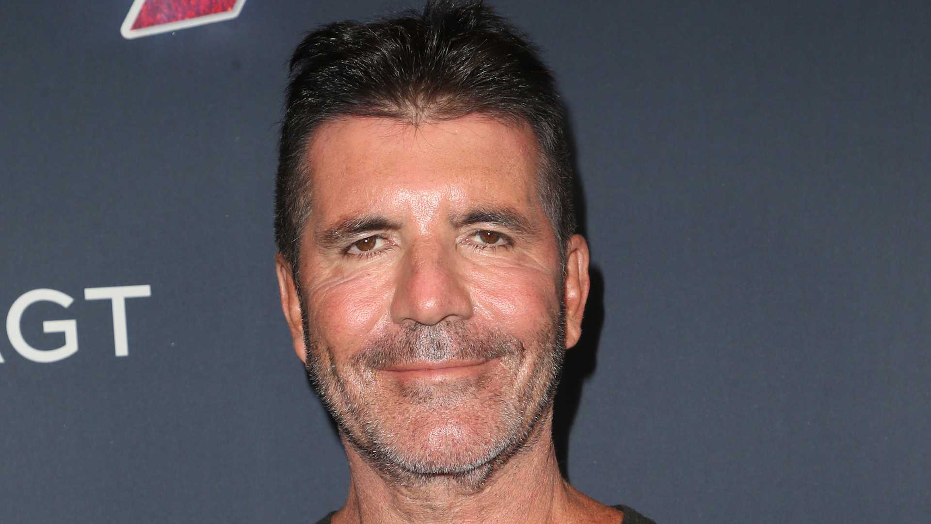 Simon Cowell s'est cassé le dos