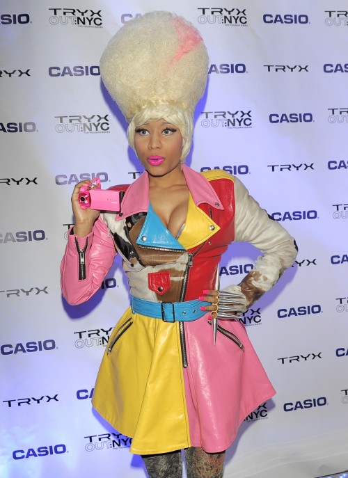 Nicki Minaj et son dildo... sur scène!