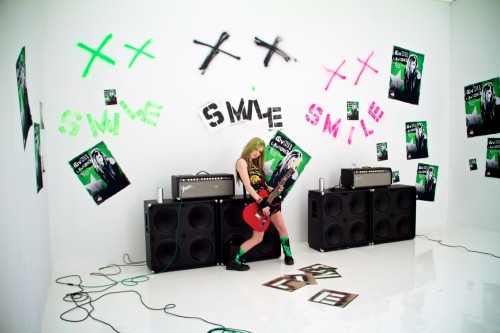 Accès behind the scene du vidéoclip Smile d'Avril Lavigne