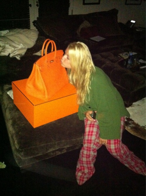 Jessica Simpson a reçu un sac Birkin de 15 000$ pour sa fête