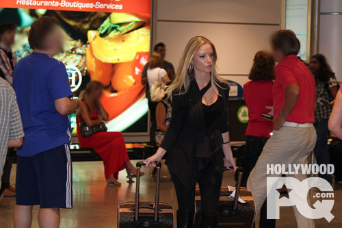 Spotted: Elizabetta Fantone à l'aéroport Montréal-Trudeau!