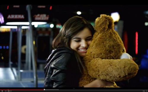 Nouveau vidéo: «Person Of Interest» de Rebecca Black