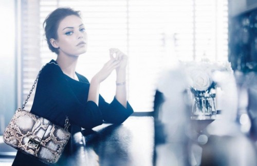 Mila Kunis pour Dior
