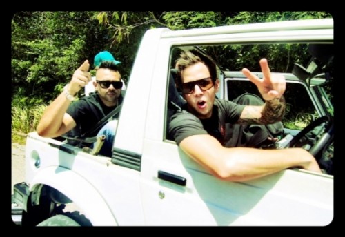 Simple Plan - Des photos du tournage de Summer Paradise avec Sean Paul