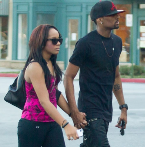 Bobbi Kristina fiancée à son frère adoptif Nick Gordon