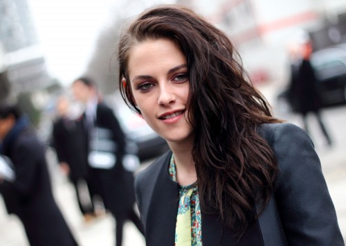 Kristen Stewart et Robert Pattinson en amoureux à Paris