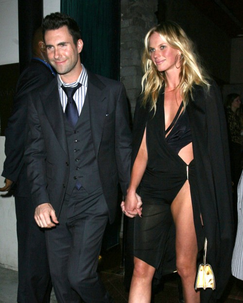 Adam Levine et  Anne Vyalitsyna c'est fini