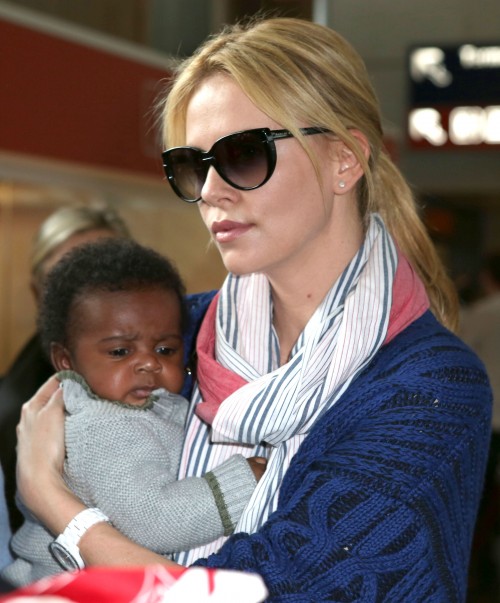 Charlize Theron - Les premières photos de son fils adoptif Jackson