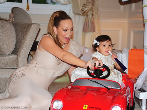 Mariah Carey célèbre le premier anniversaire de ses jumeaux