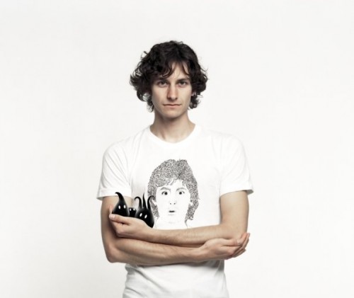 CNN diffuse la nouvelle du suicide du chanteur de Gotye