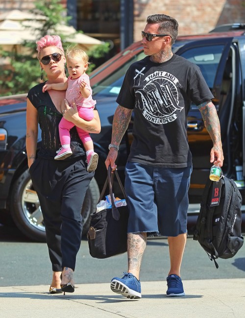 P!nk en promenade avec Willow