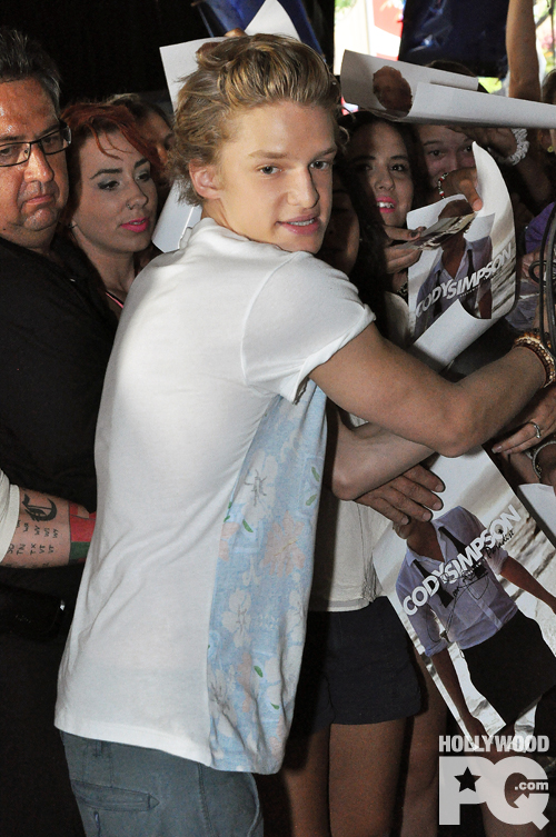 Cody Simpson à MusiquePlus avant son show au Centre Bell
