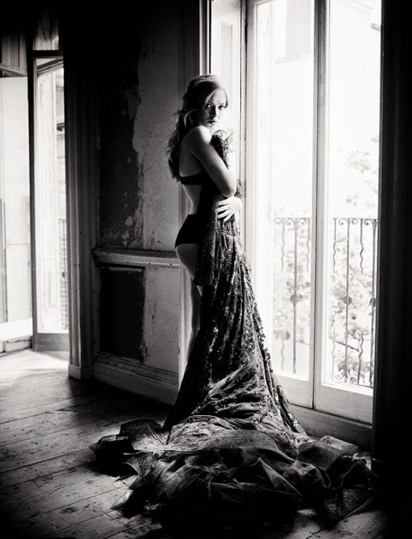 Amanda Seyfried parle de popsicle pour son photoshoot pour le Vanity Fair