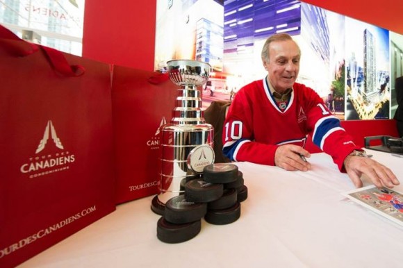 Guy Lafleur rencontre des acheteurs potentiels de la Tour des Canadiens