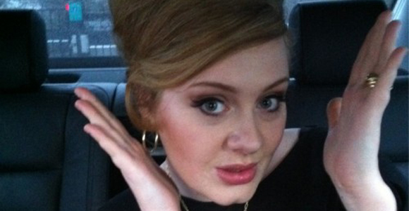 TOP 5 - Adele accouche et bat des reccords avec son disque 21