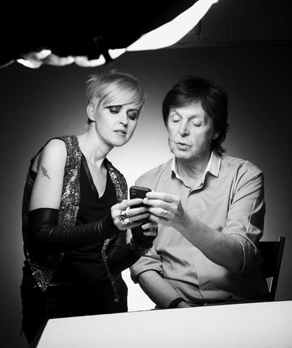 Geneviève Borne est consultante pour Quest Management qui gère aussi Paul McCartney