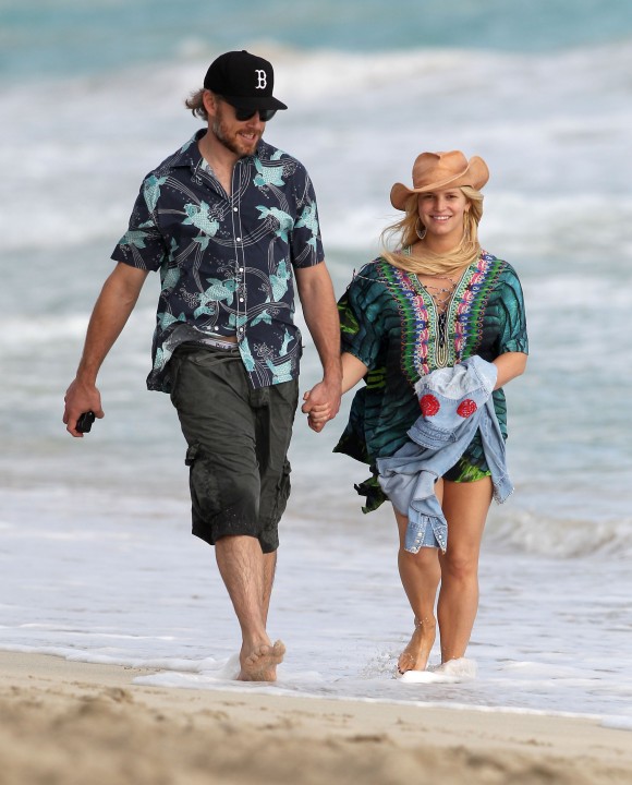Jessica Simpson et son fiancé Eric Johnson en voyage à Hawaï