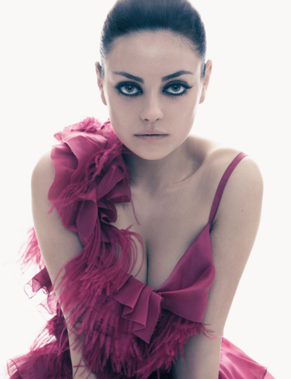 Mila Kunis est HOT sur le cover du Marie Claire UK et voudrait travailler à la maison 