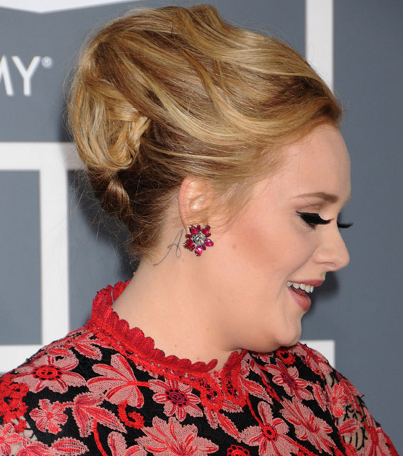 Adele a un nouveau tatouage