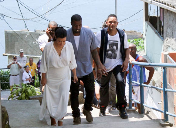 Kim Kardashian et Kanye West rencontrent Will Smith à Rio de Janeiro