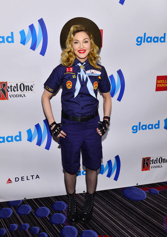 Madonna s'habille en scout aux GLAAD Media Awards - HOT or NOT