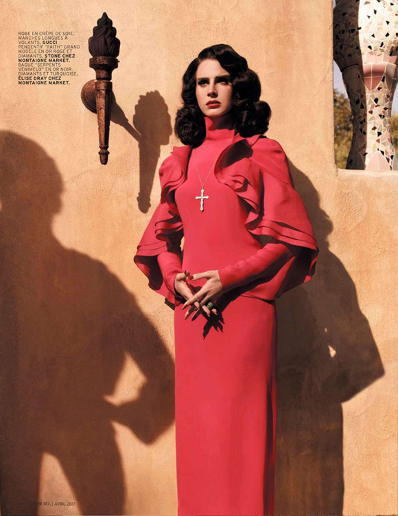 Lana Del Rey se la joue cloîtrée pour le magazine L'Officiel Hommes