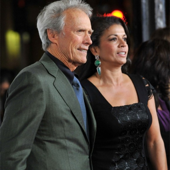 La femme de Clint Eastwood traitée pour une dépression.