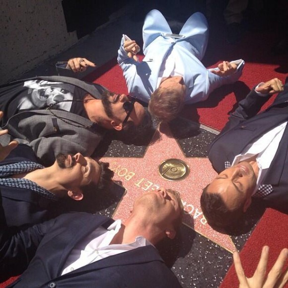 Les Backstreet Boys reçoivent une étoile sur le Walk of Fame