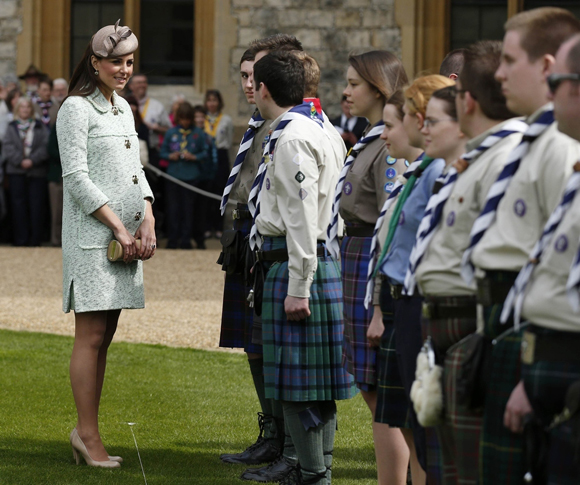 Le BUZZ - Kate Middleton a enfin une bedaine 
