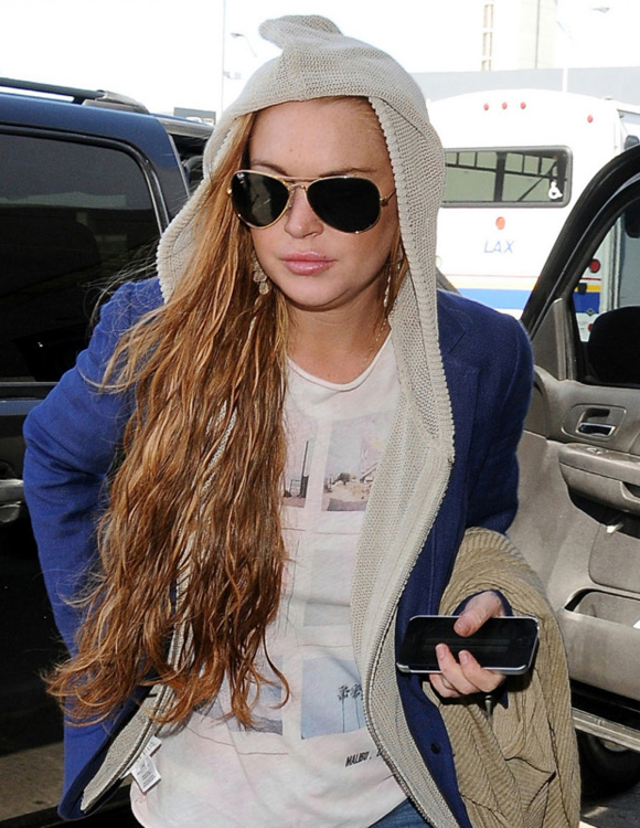 Lindsay Lohan fait les boutiques à New York au lieu d'entrer en centre de désintoxication