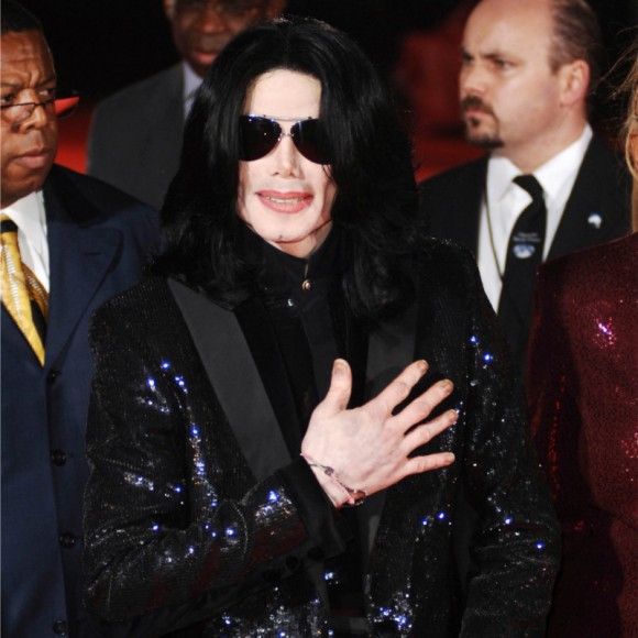 Michael Jackson accusé d'agression sexuelle.