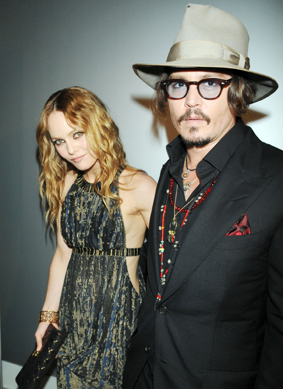 Johnny Depp brise ENFIN le silence sur son divorce avec Vanessa Paradis