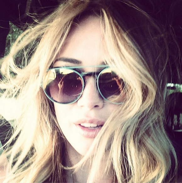 Obsession du jour â€“ Les lunettes de soleil rondes d'Hilary Duff